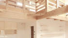 大きな屋根の家
