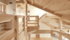 大きな屋根の家
